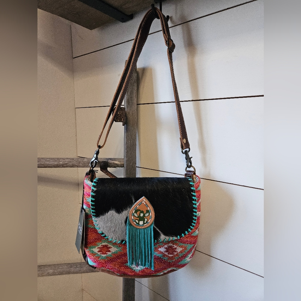 Myra purse